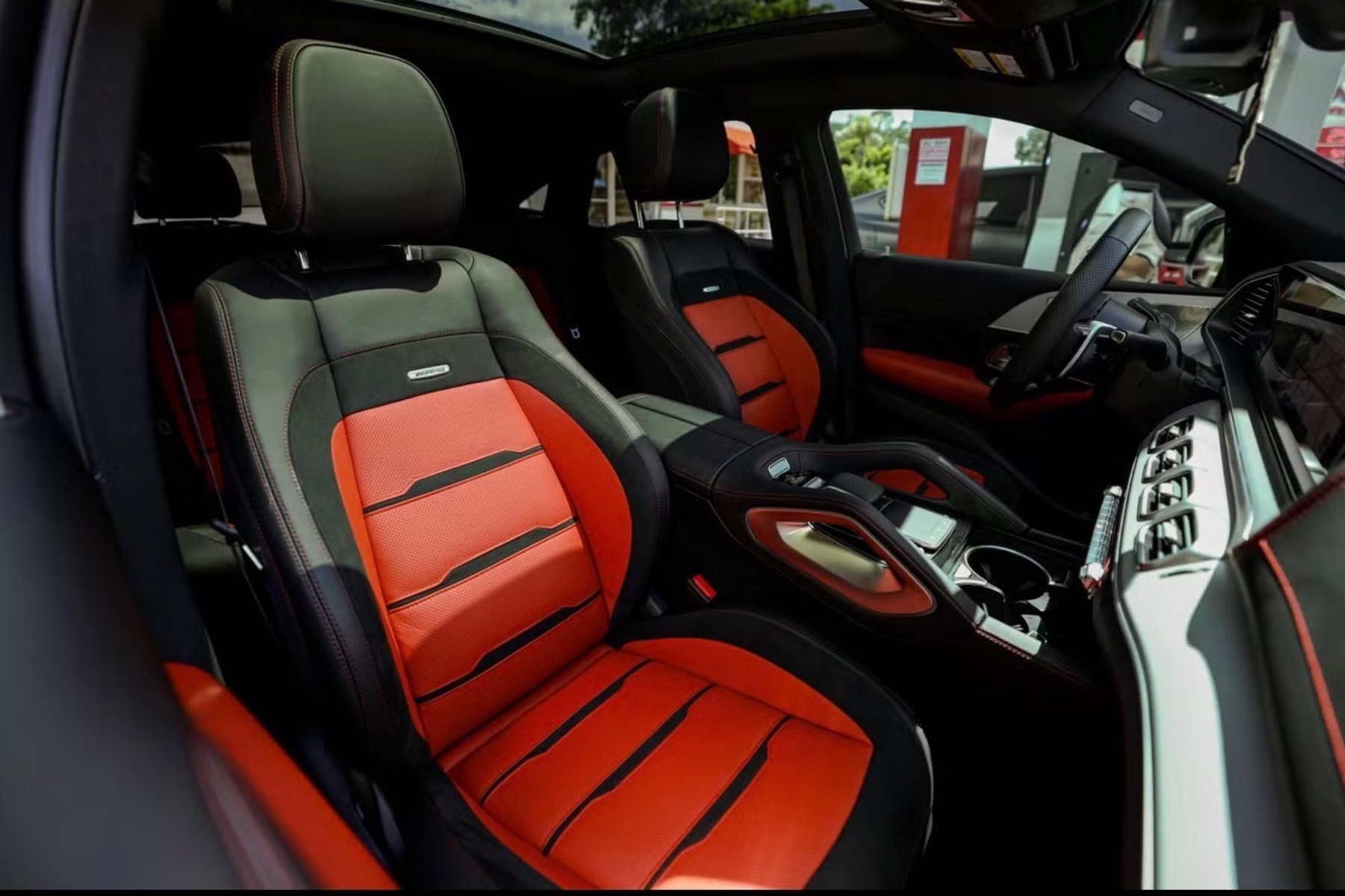 Mercedes-Benz GLE 53 AMG photo 3