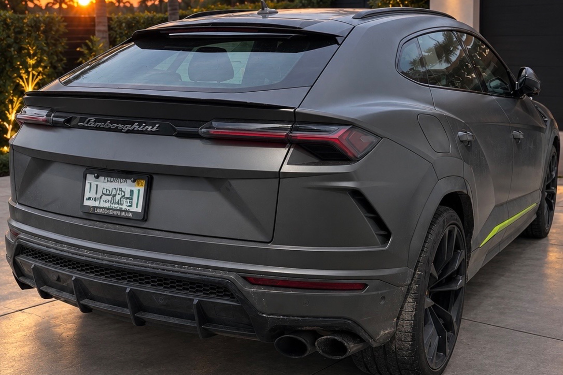 Lamborghini Urus photo 2