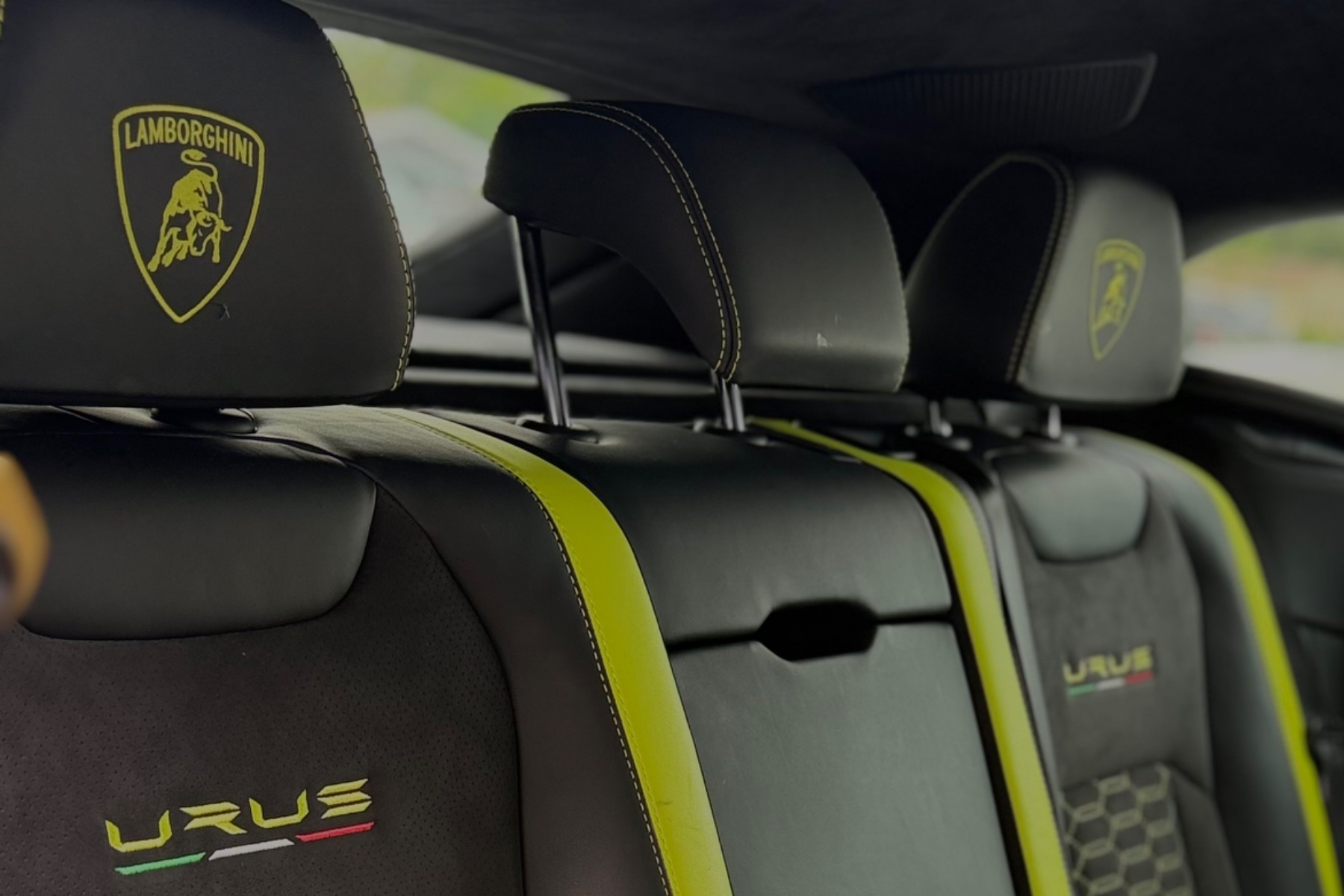 Lamborghini Urus photo 6