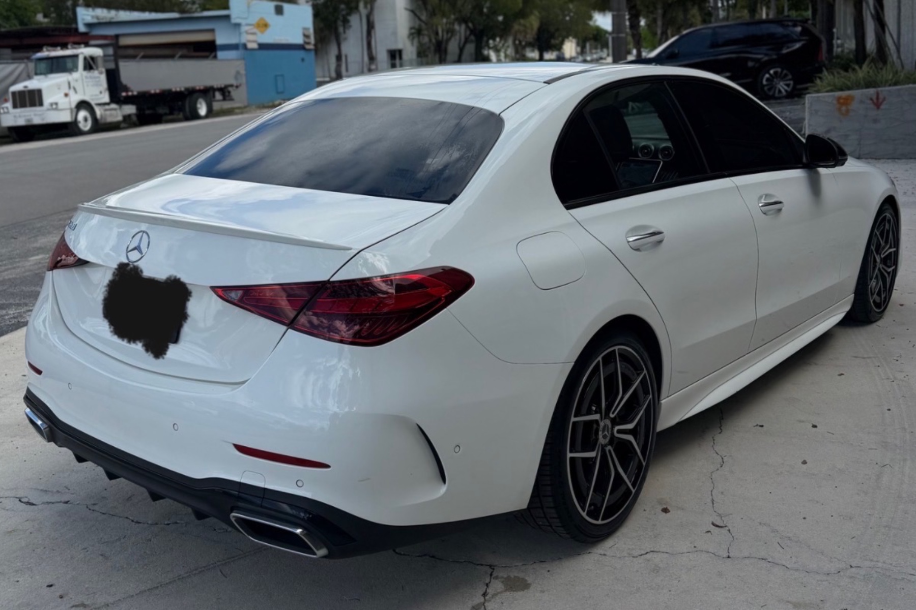 Mercedes-Benz C300 photo 7