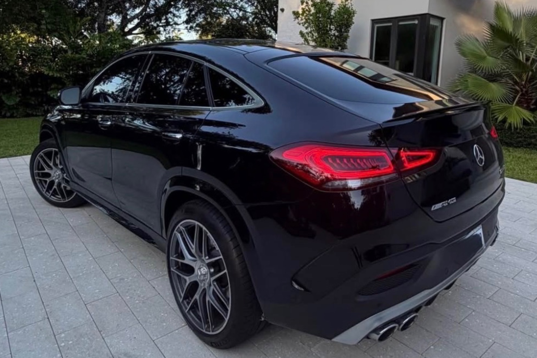 Mercedes-Benz GLE 53 AMG photo 2