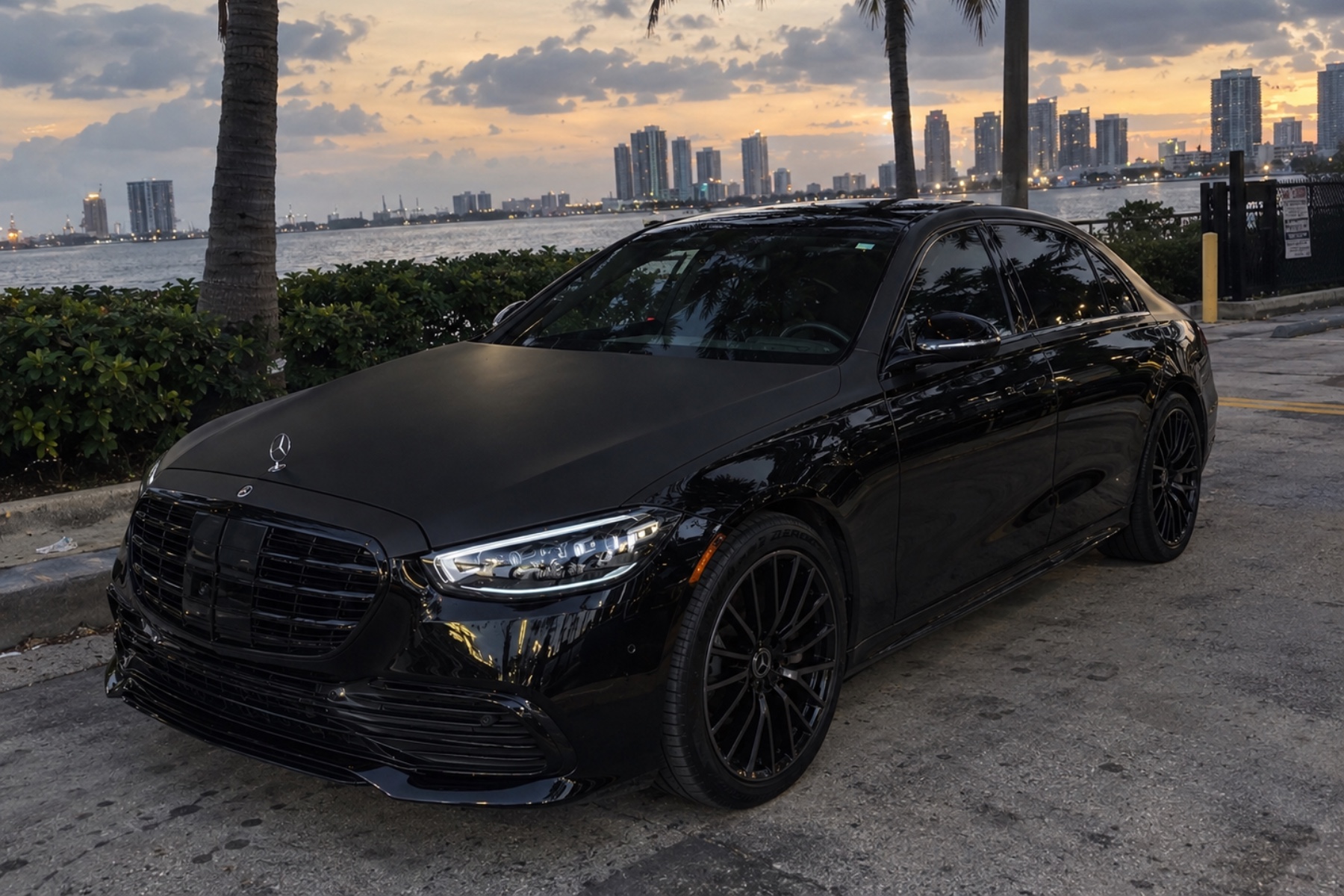 Mercedes-Benz S580 4MATIC photo